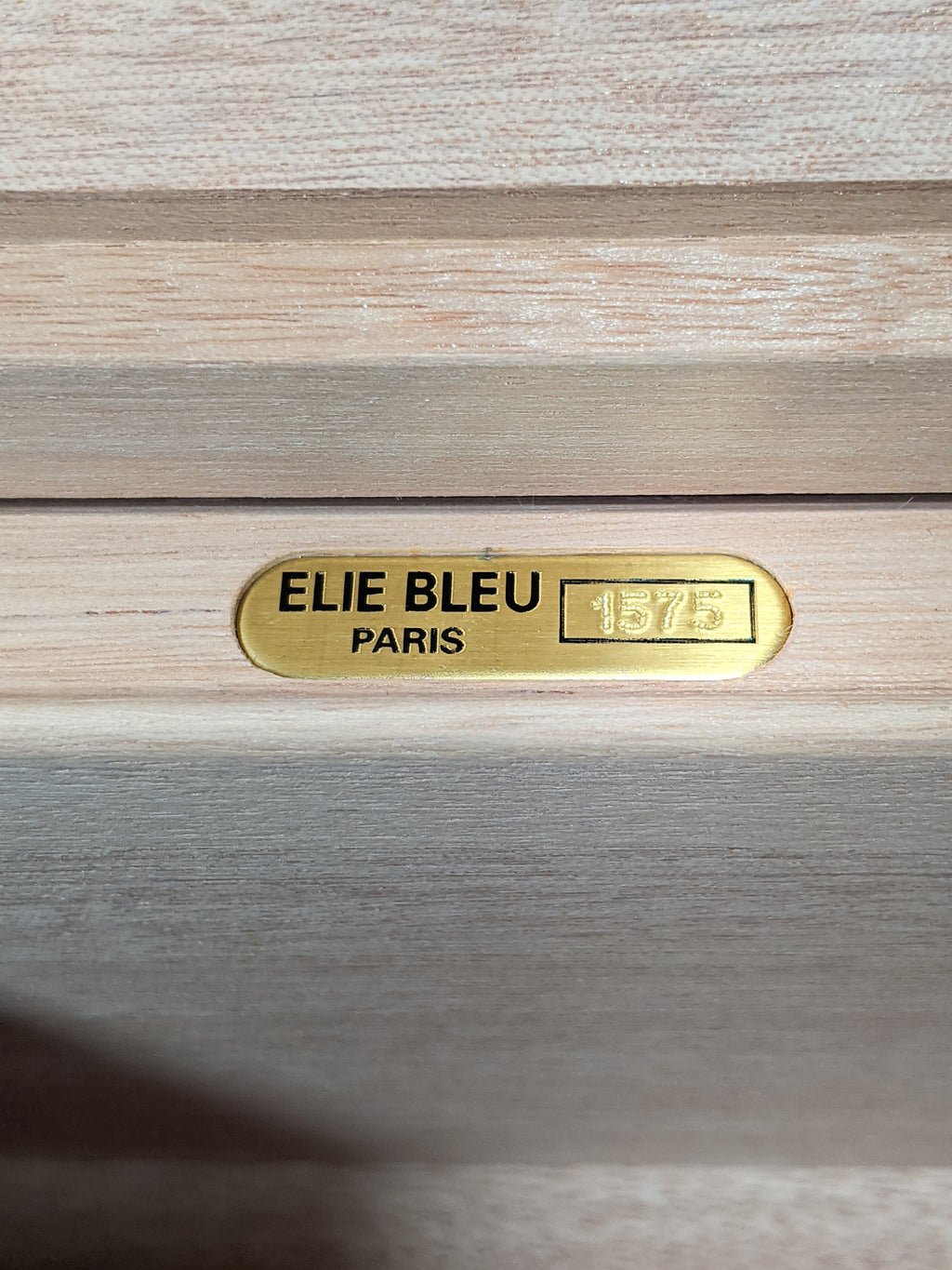 Elie Bleu Alba Red Sycamore Humidor 110 count