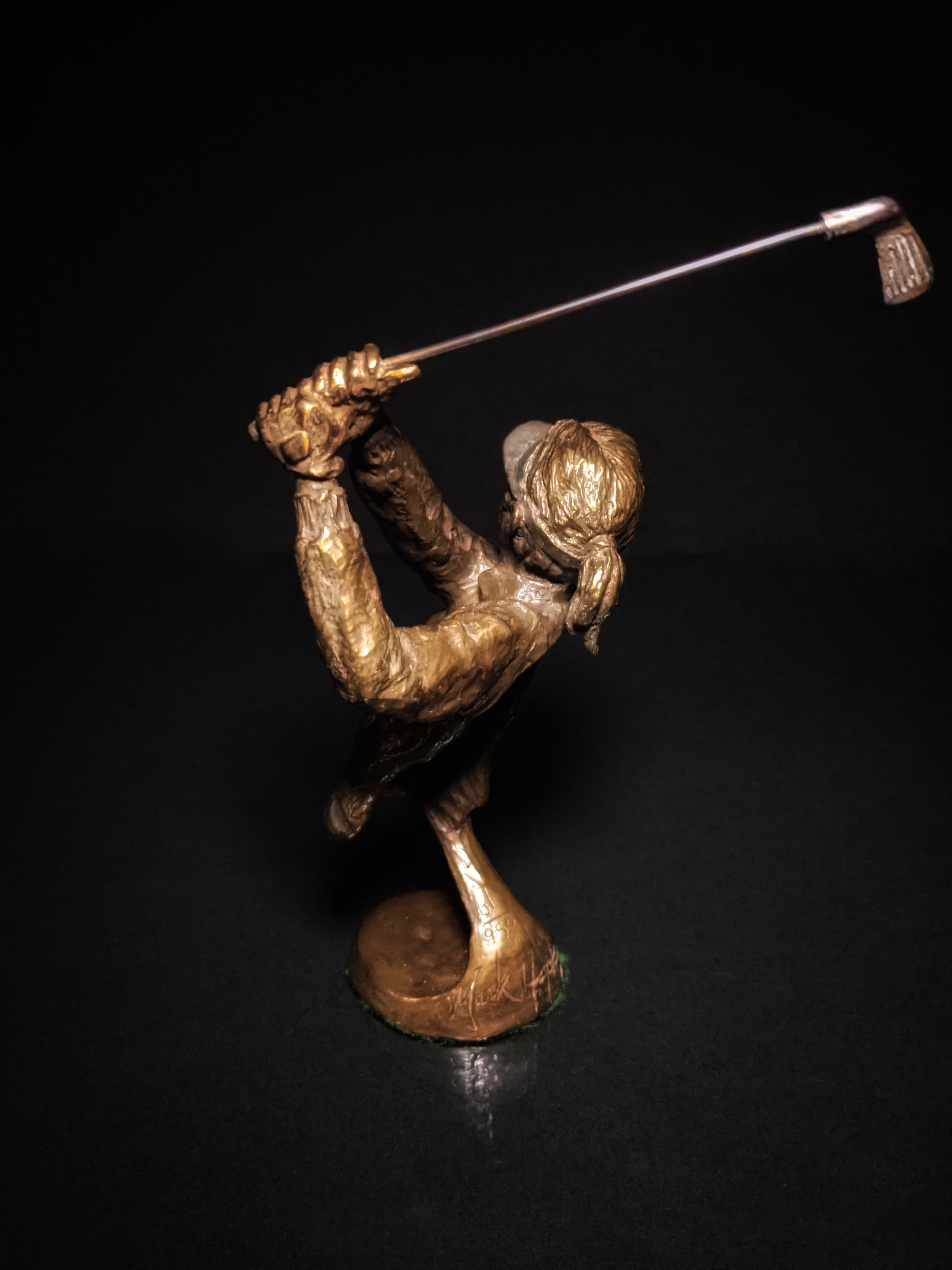 Mark Hopkins Bronze Lady Golfer