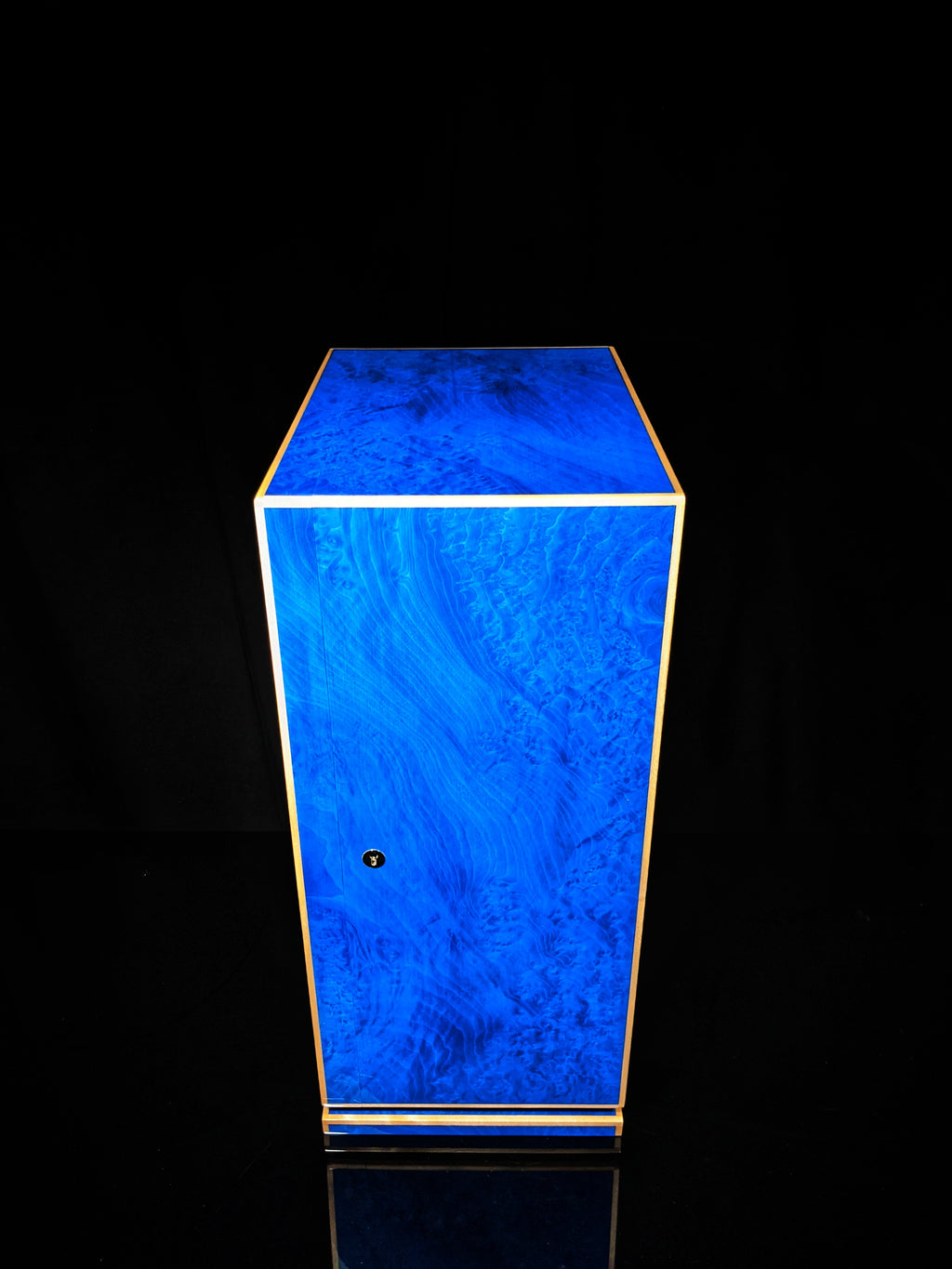 Elie Bleu Blue Madrona Cabinet Humidor 150 Count