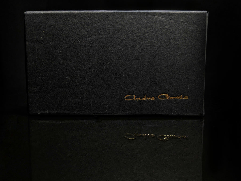 Andre Garcia 3 Finger case