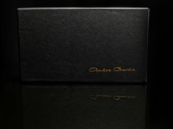 Andre Garcia 3 Finger case
