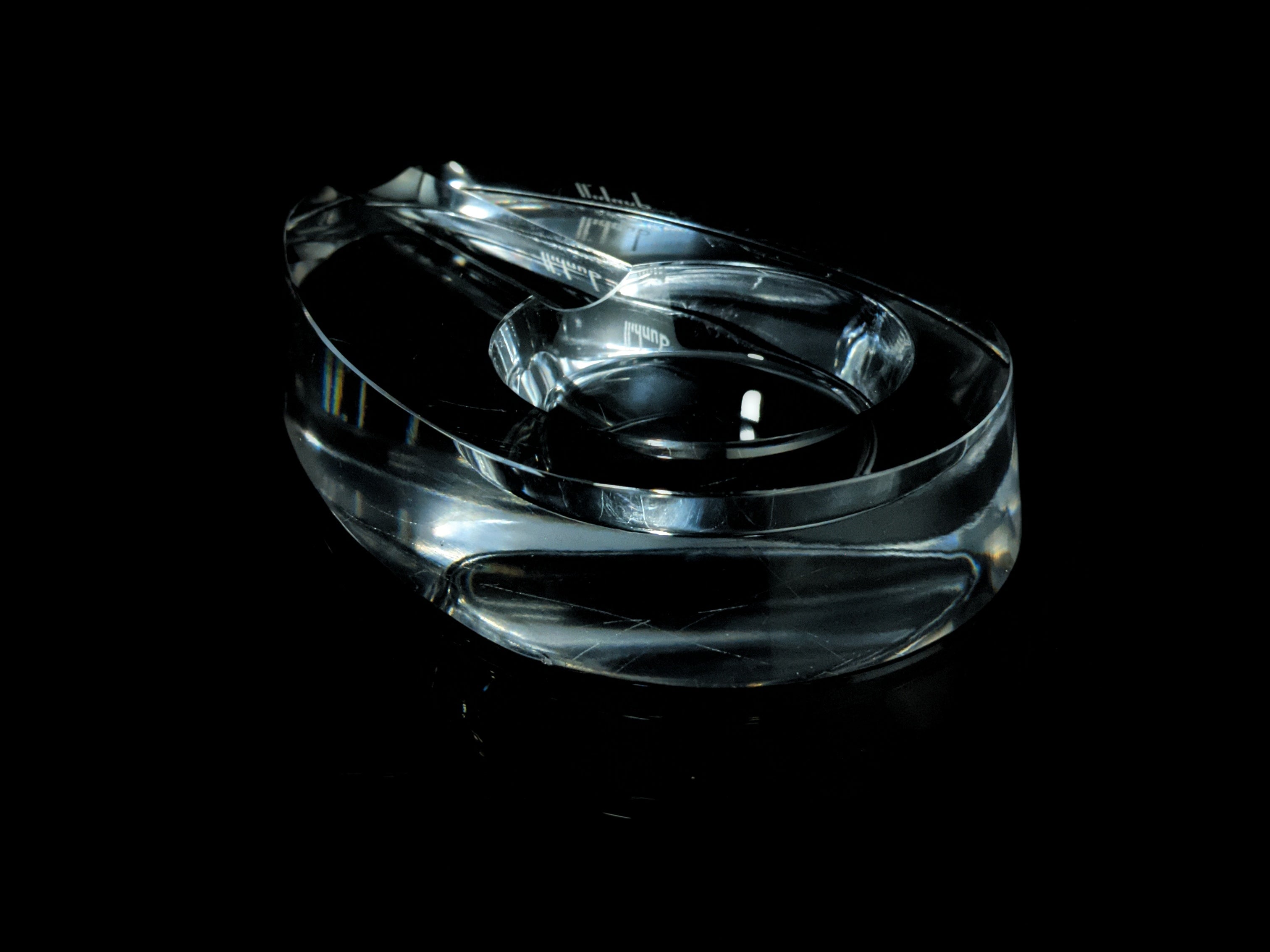 Alfred Dunhill Crystal Ashtray PA5102. No #002