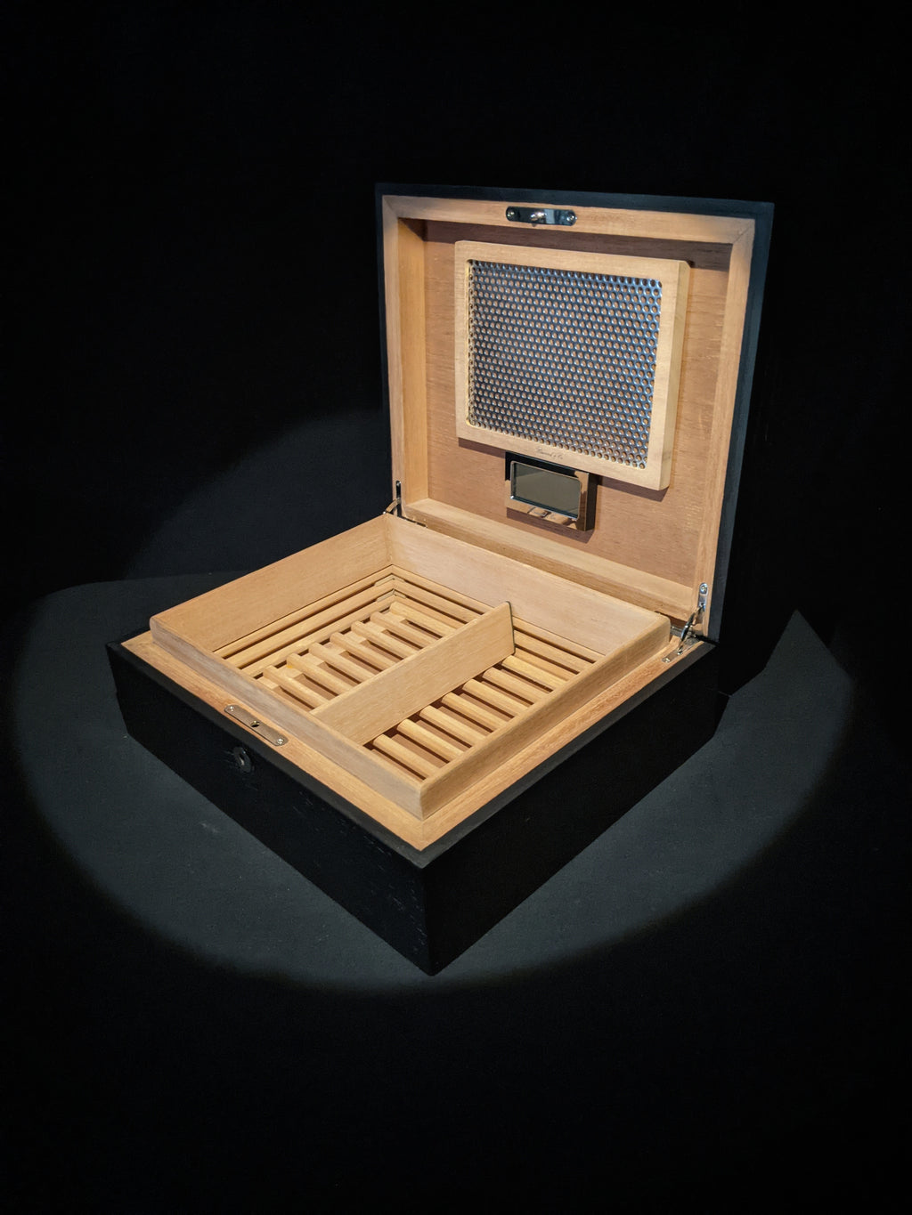 Brizard and Co. The "Royal Oak Collection" Humidor - Black Oak (60 / 70 Count)