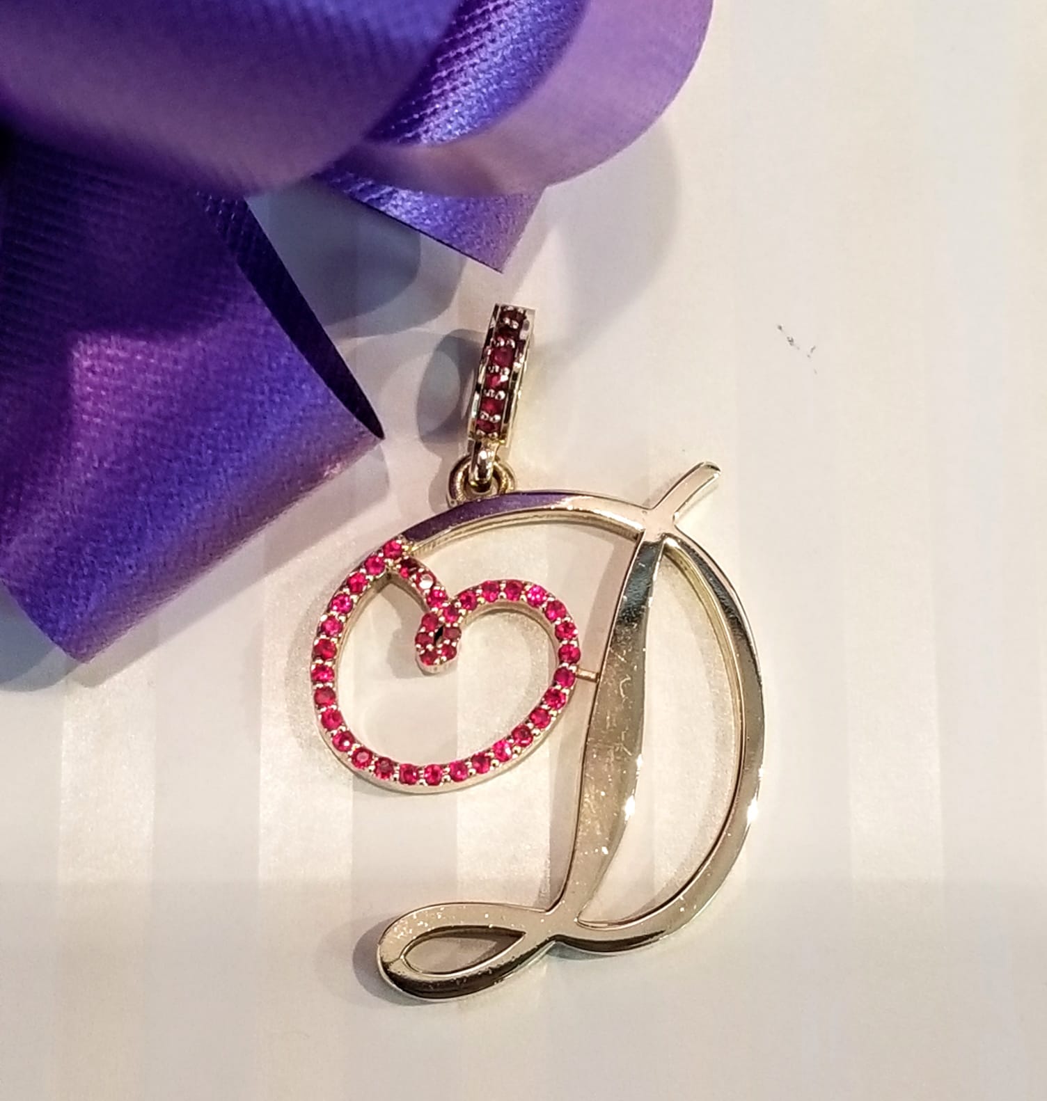 LARGE AND BOLD 18K YELLOW GOLD AND NATURAL RUBY INITIAL PENDANT