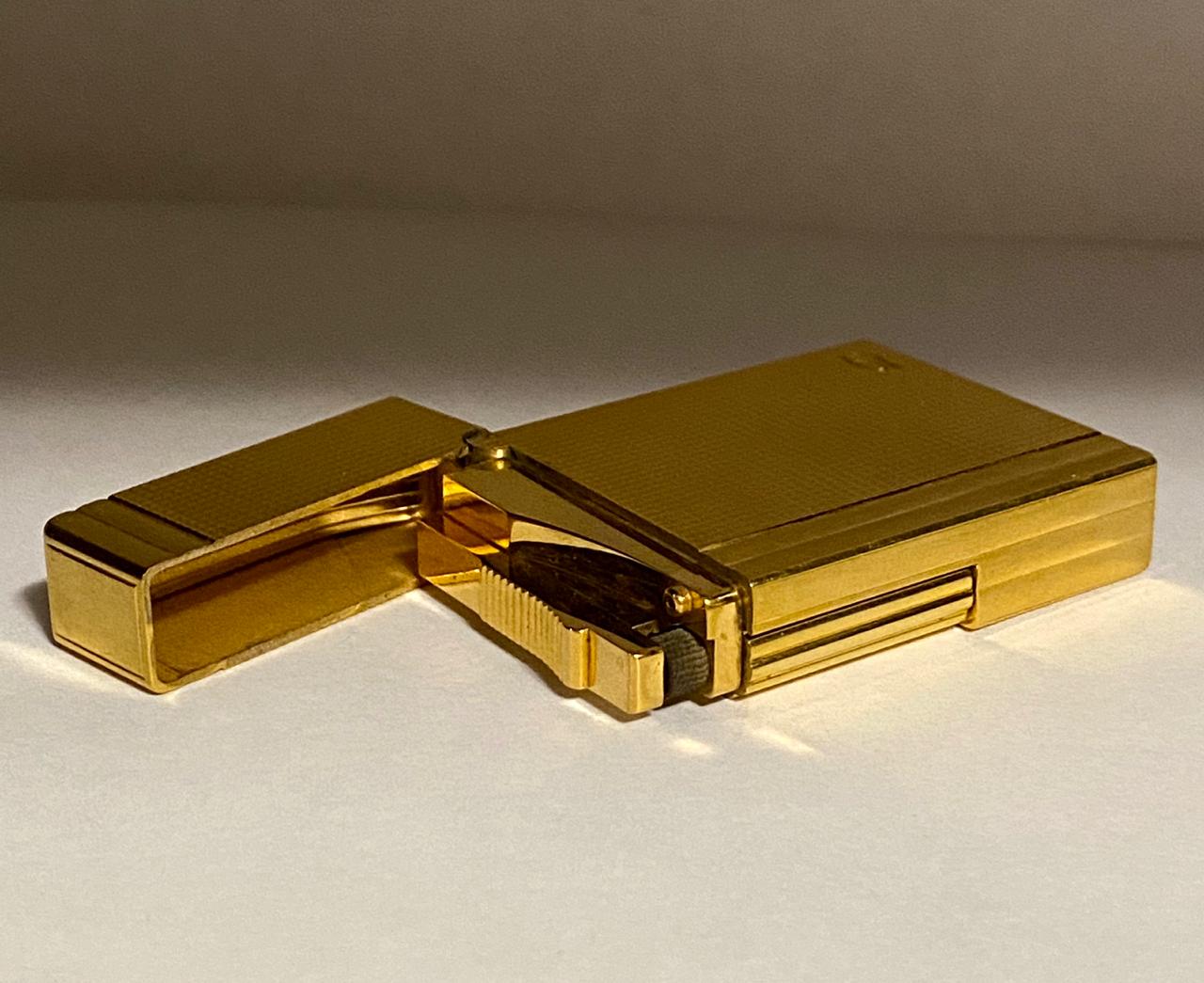 ST Dupont  Diamond Head Gold Plated Gatsby Lighter