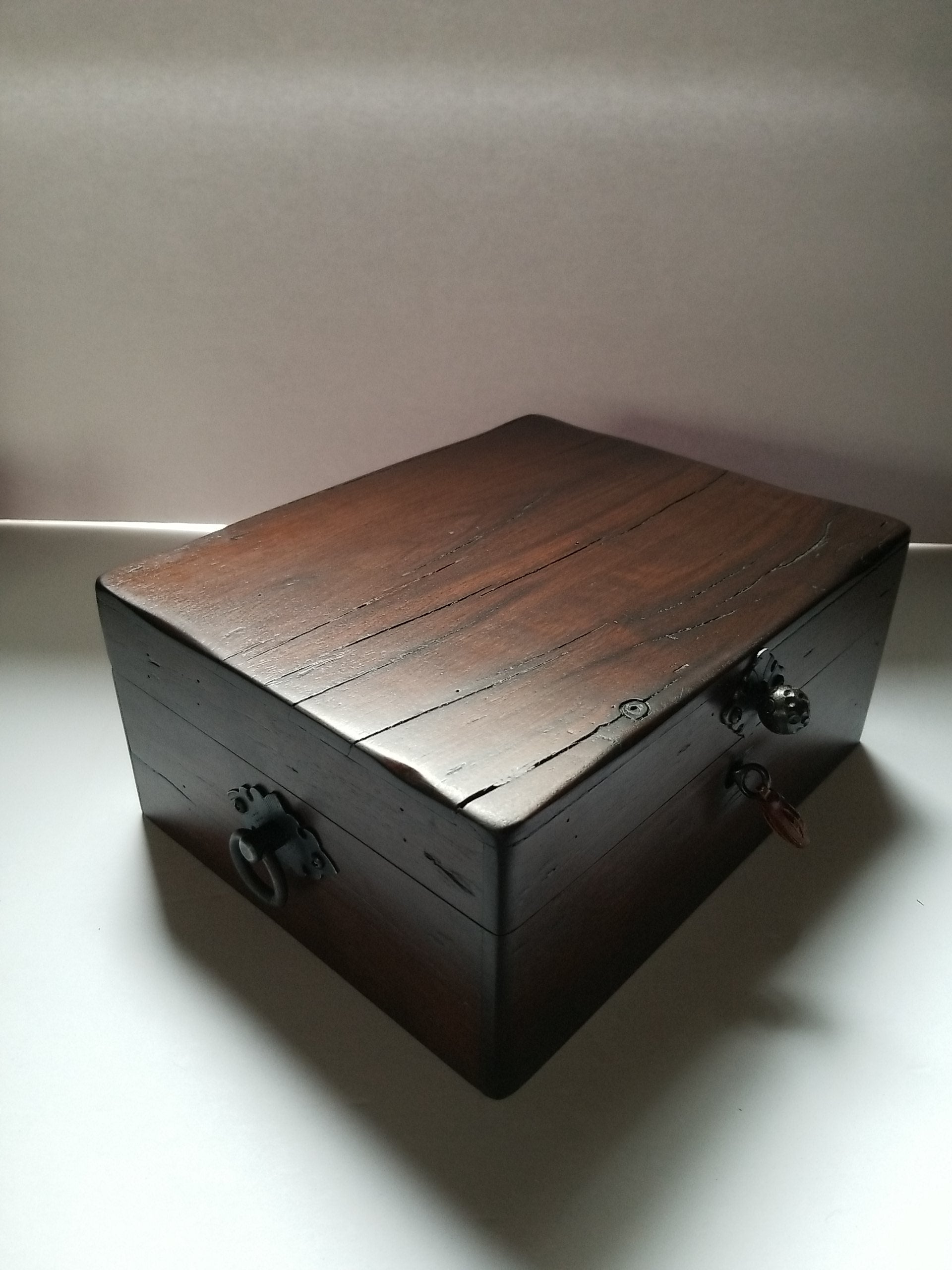 Brizard and Co "Hacienda 30 / 40 count humidor