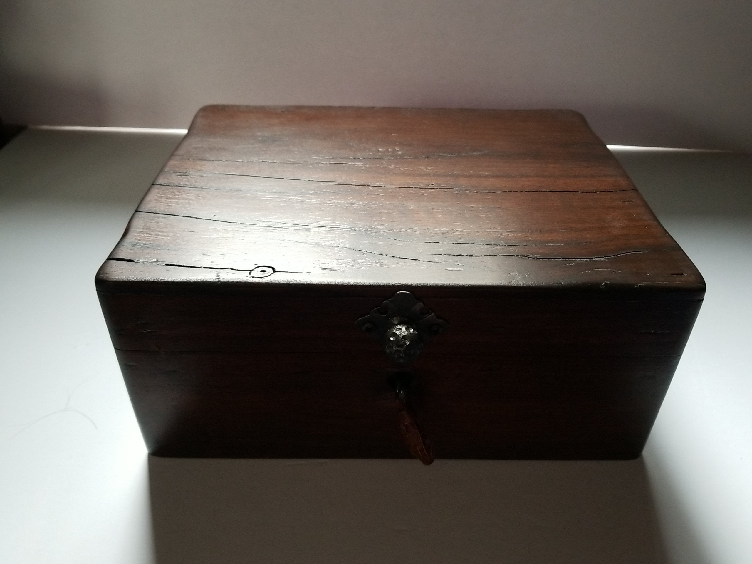 Brizard and Co "Hacienda 30 / 40 count humidor