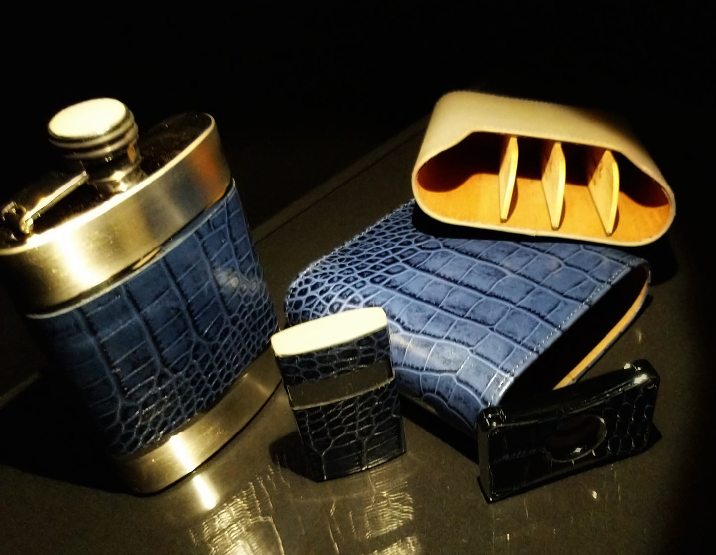 Brizard and Co Havana Traveler with matching cutter and lighter