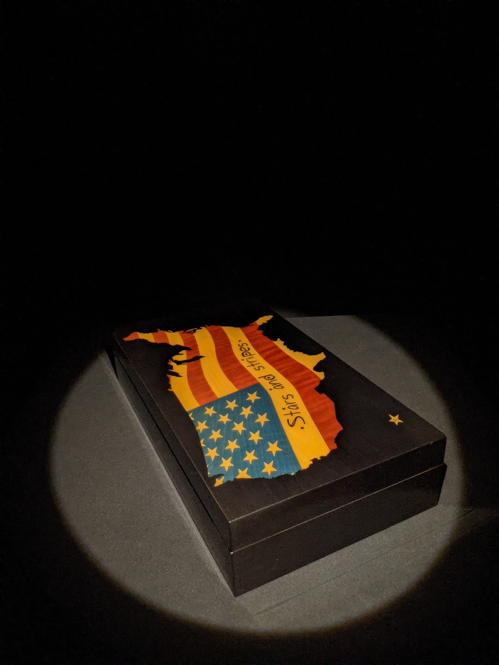 Elie Bleu Stars & Stripes "  Cigar Humidor 110 Count NIB Made in France