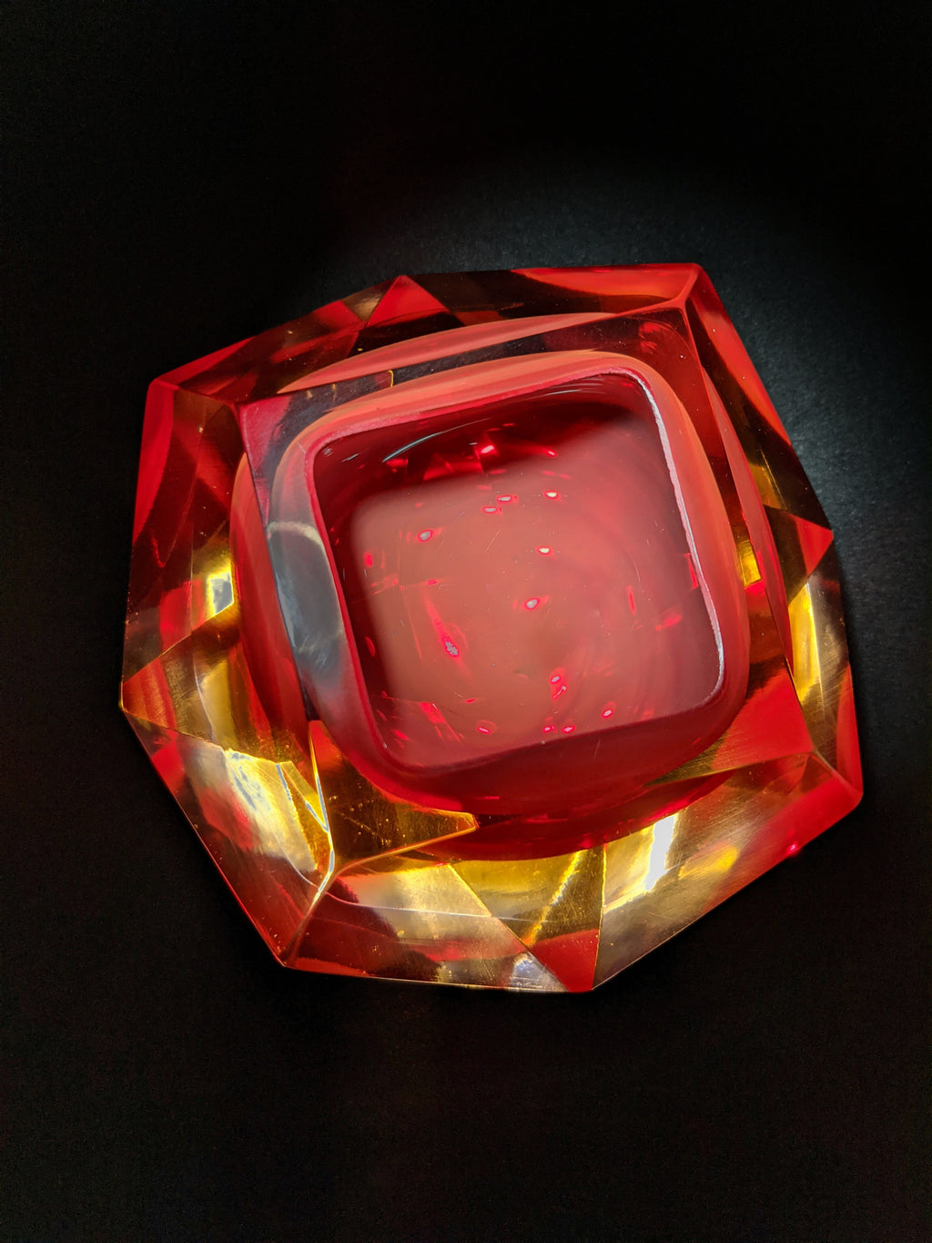 Sommerso Murano | Flavio Poli Yellow & Red Faceted Glass Ashtray | Italy 1950s