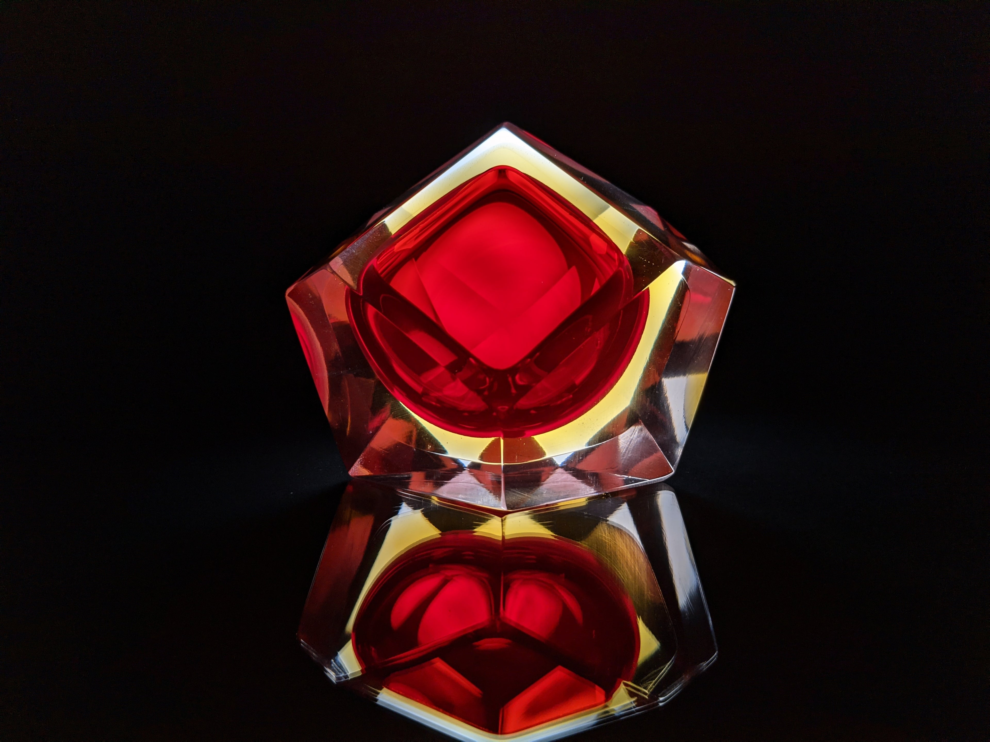Sommerso Murano | Flavio Poli Yellow & Red Faceted Glass Ashtray | Italy 1950s