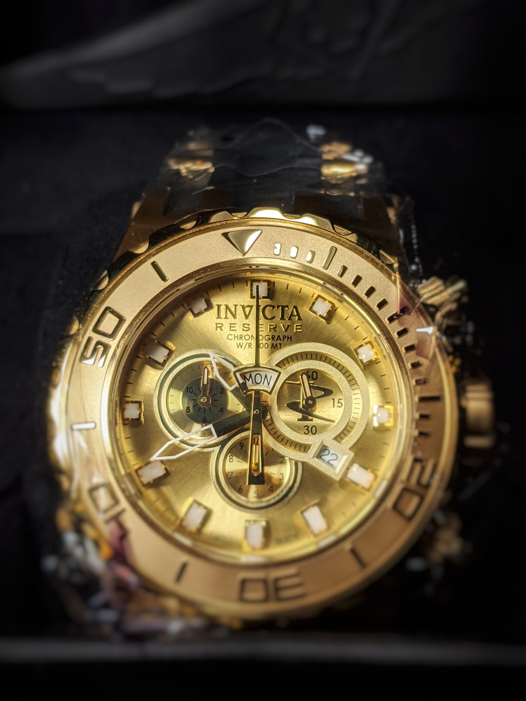 Invicta Subaqua 6905 Watch | New, Broken Band, Needs Battery | As-Is