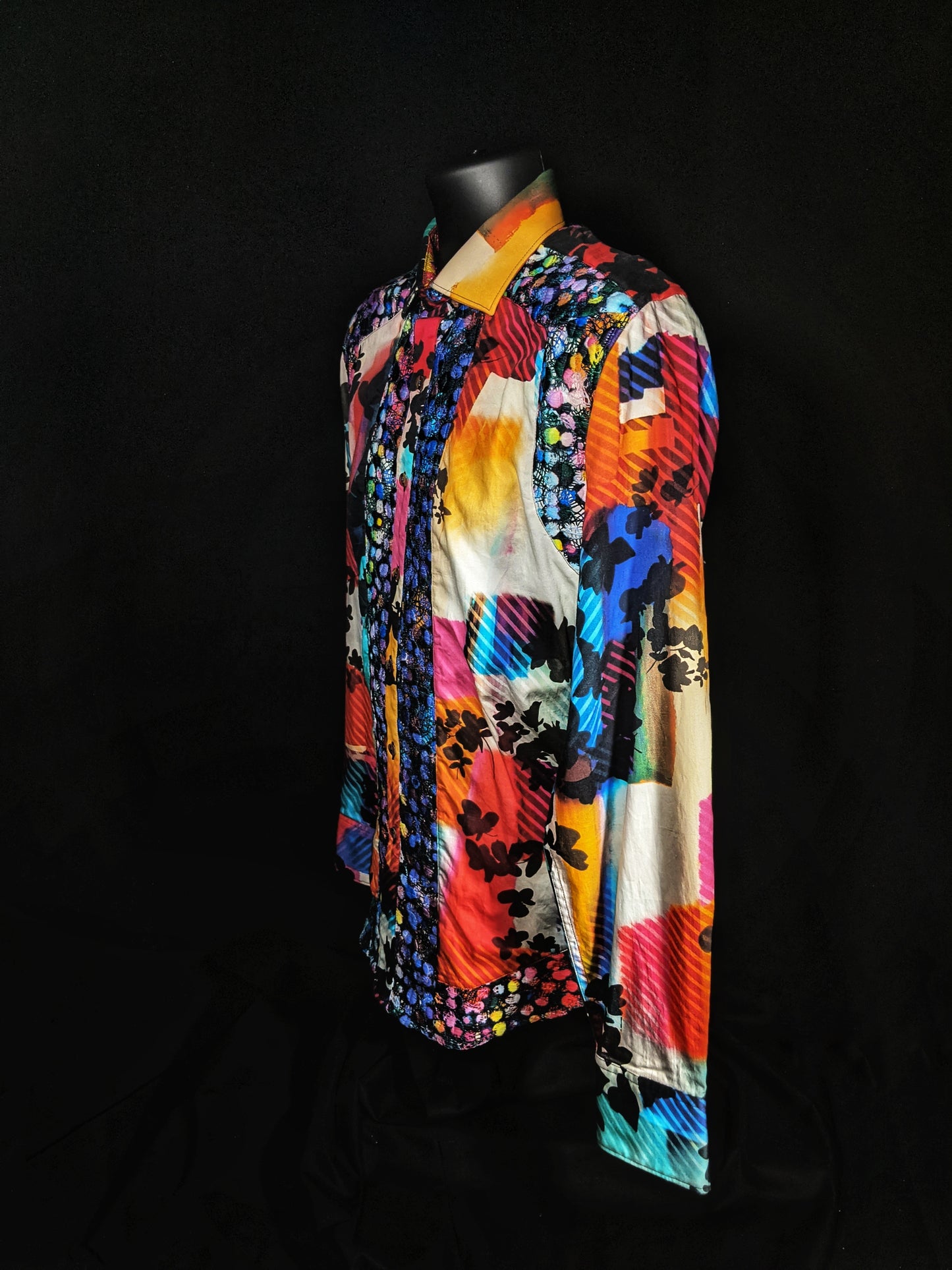 Robert Graham Colorful Long Sleeve Medium Size Shirt