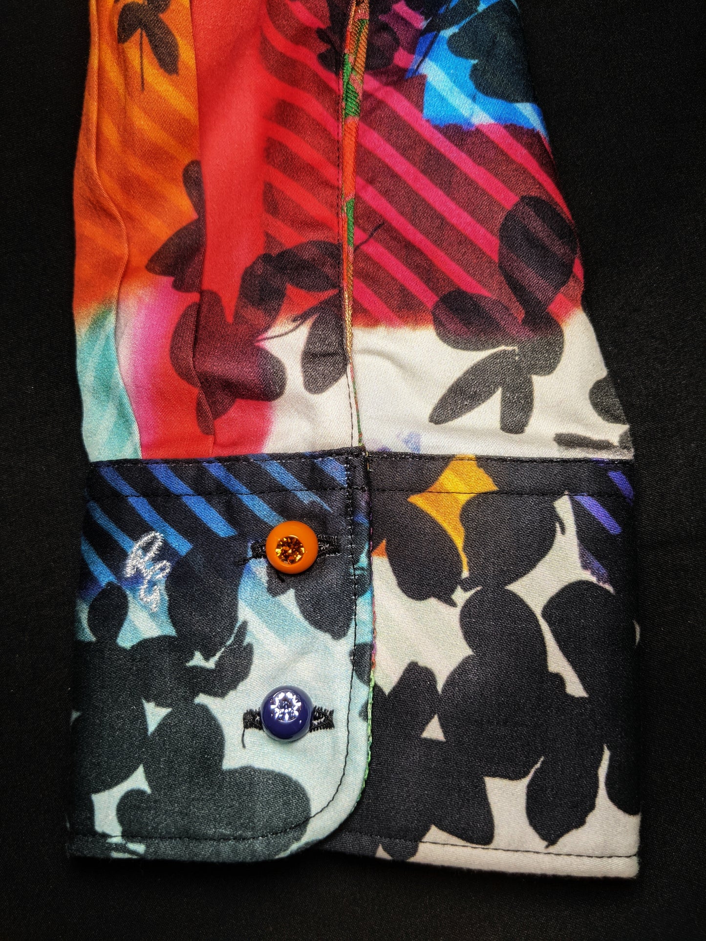 Robert Graham Colorful Long Sleeve Medium Size Shirt