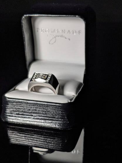 18K White Gold Diamond Pinky Ring Size 8.5