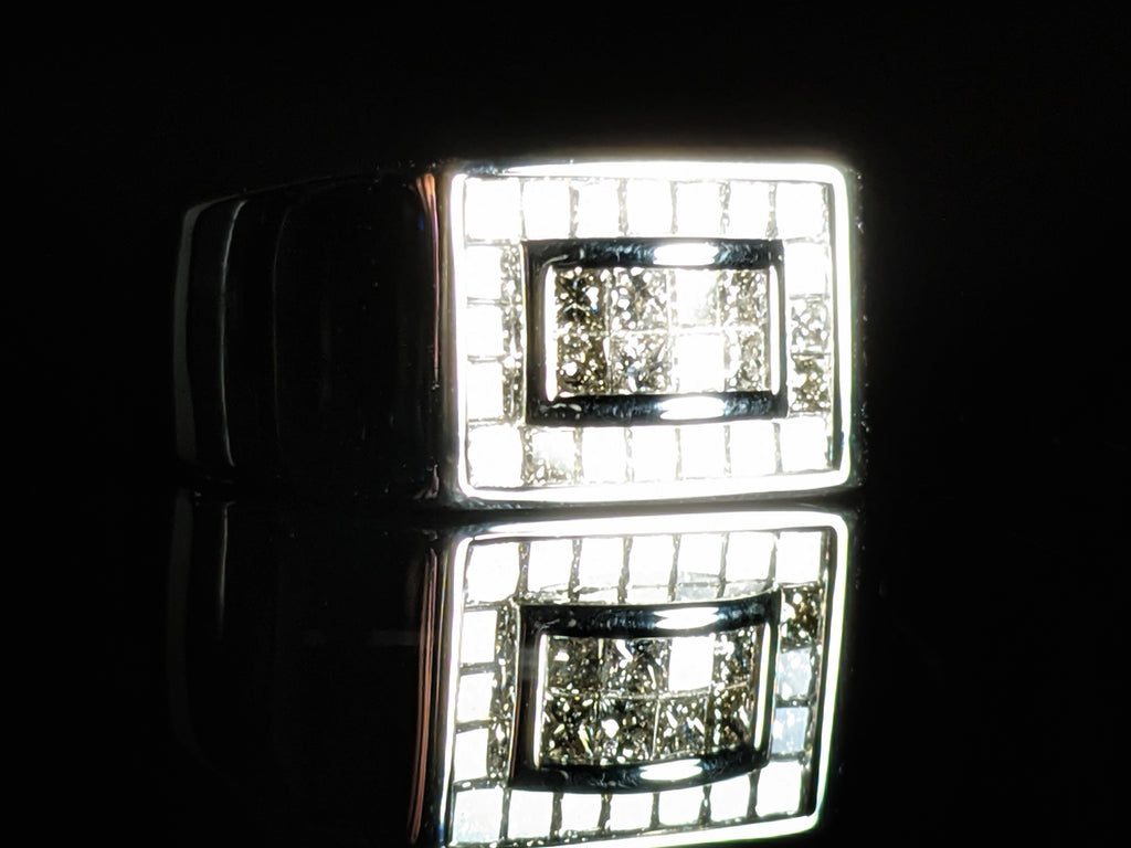18K White Gold Diamond Pinky Ring Size 8.5