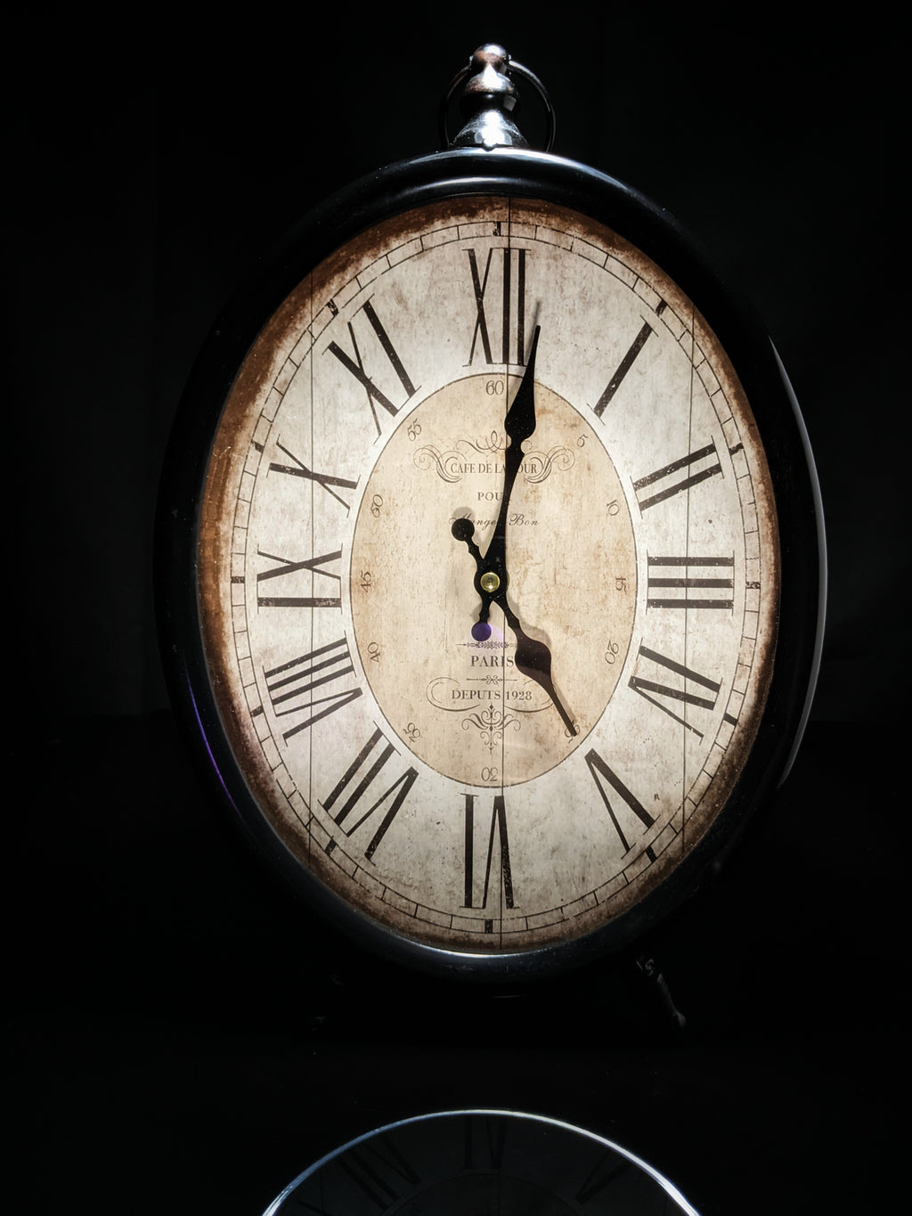 Table Clock Vintage Looking Measures 13.5" H x 9.5" W x 2" D