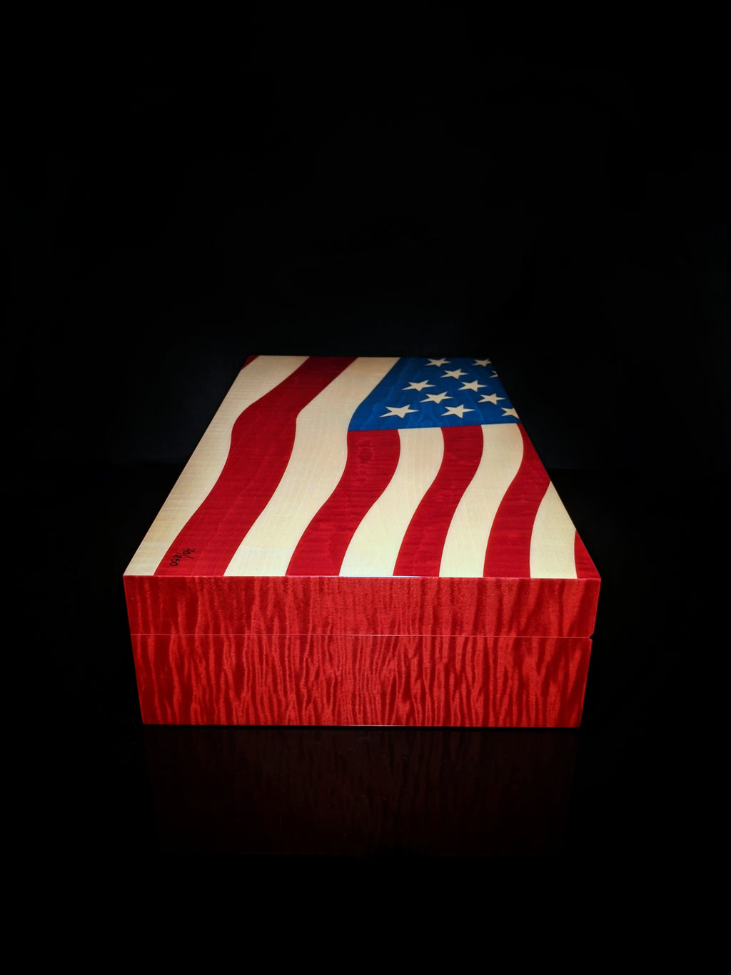 Elie Bleu Stars & Stripes 110 Ct Humidor New