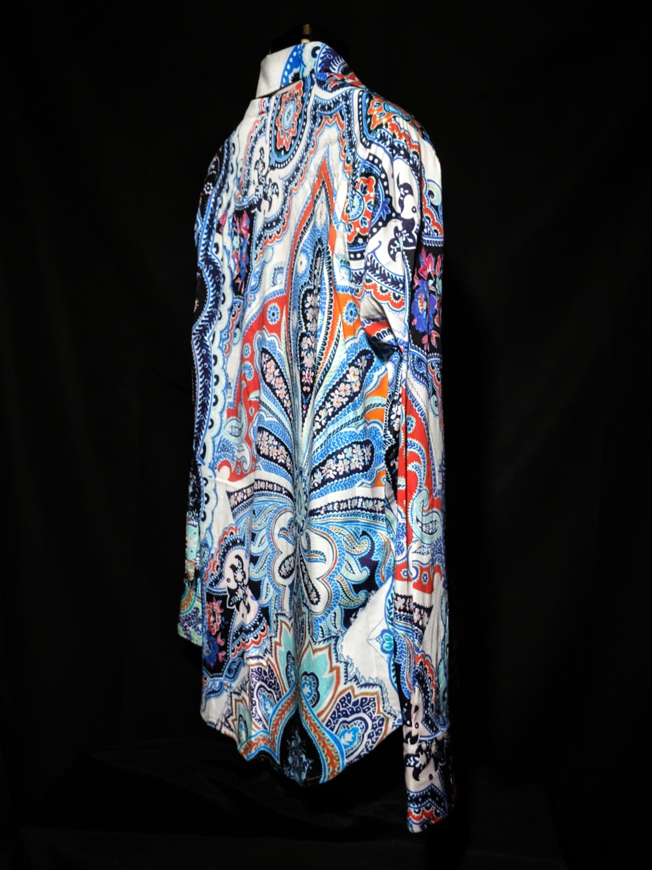 Robert Graham Devil's Treasure Paisley Long Sleeve Shirt Size Medium
