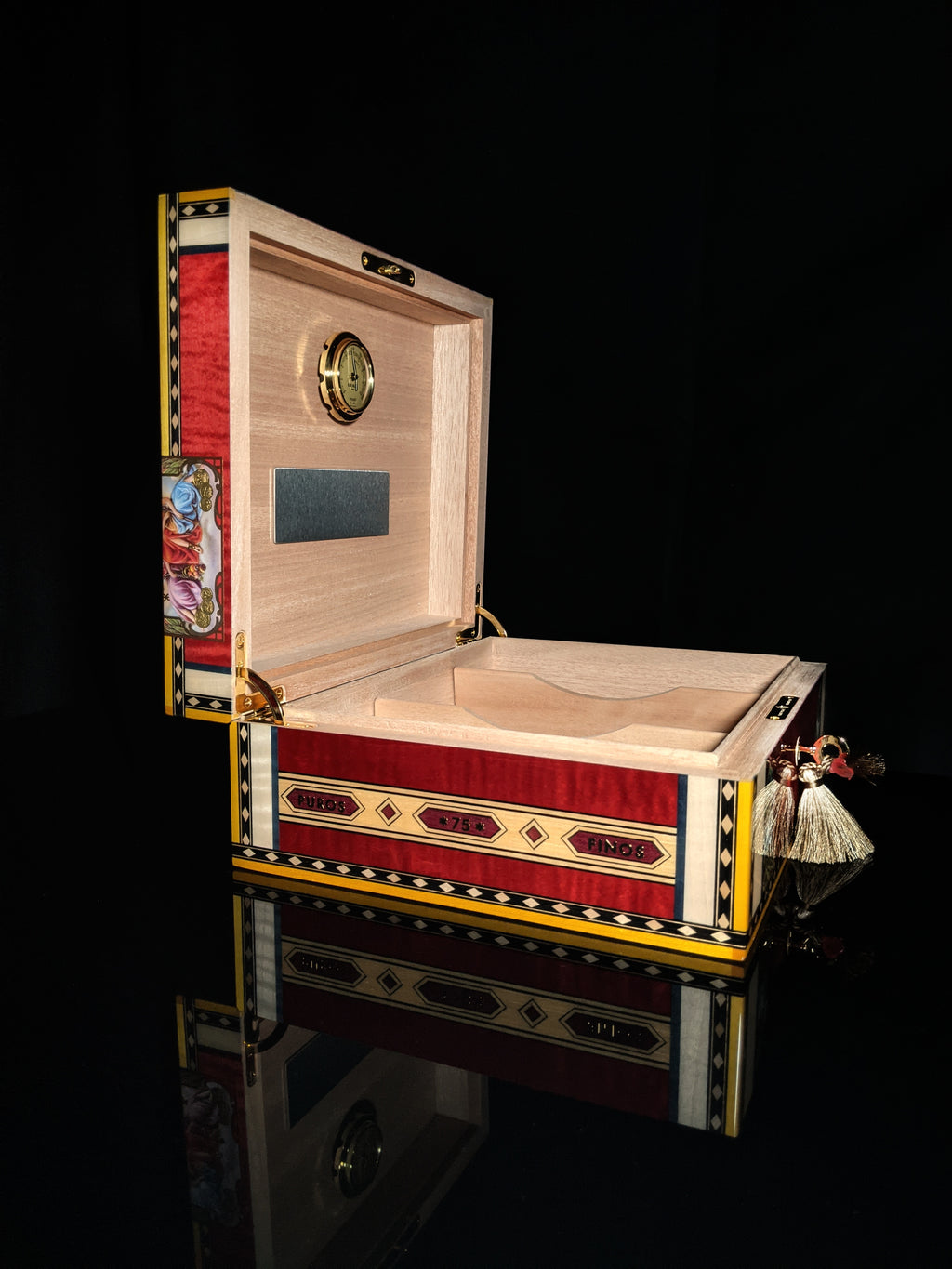 Elie Bleu Alba Red Sycamore Humidor 75 count