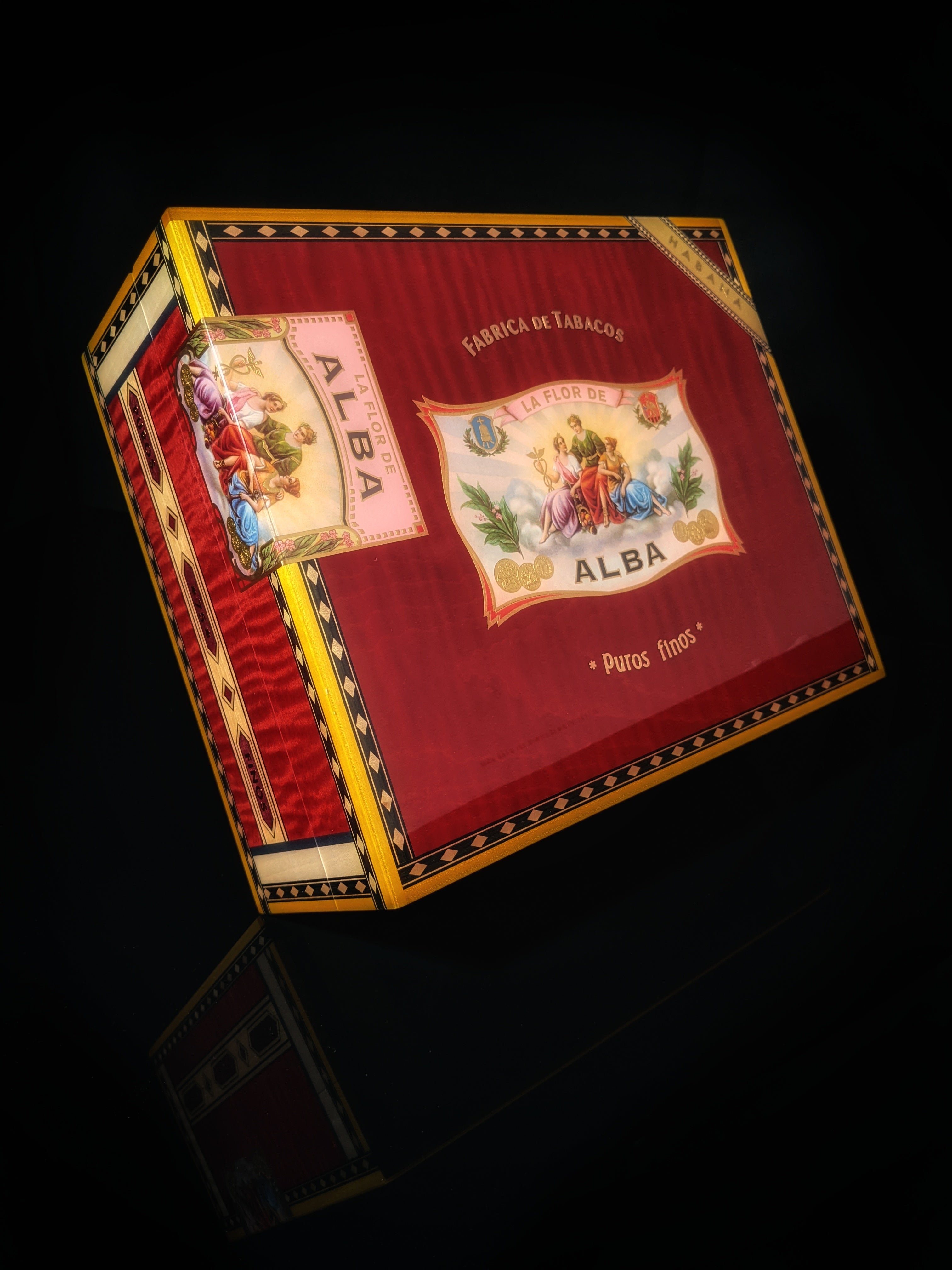 Elie Bleu Alba Red Sycamore Humidor 75 ct