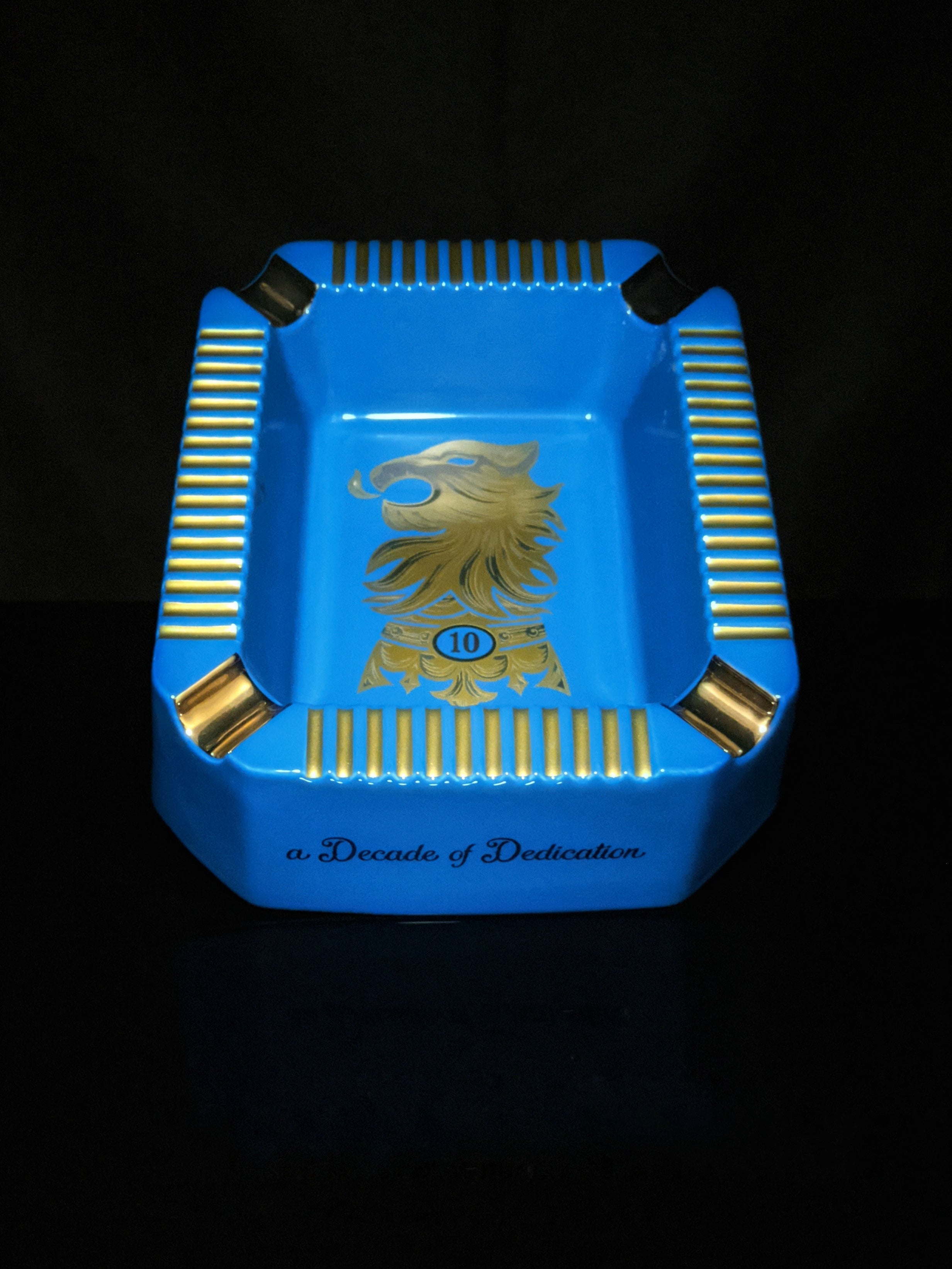 Drew Estates Undercrown Blue  Ceramic Ashtray 10" L x 8.5" W x 2.75" H NIB