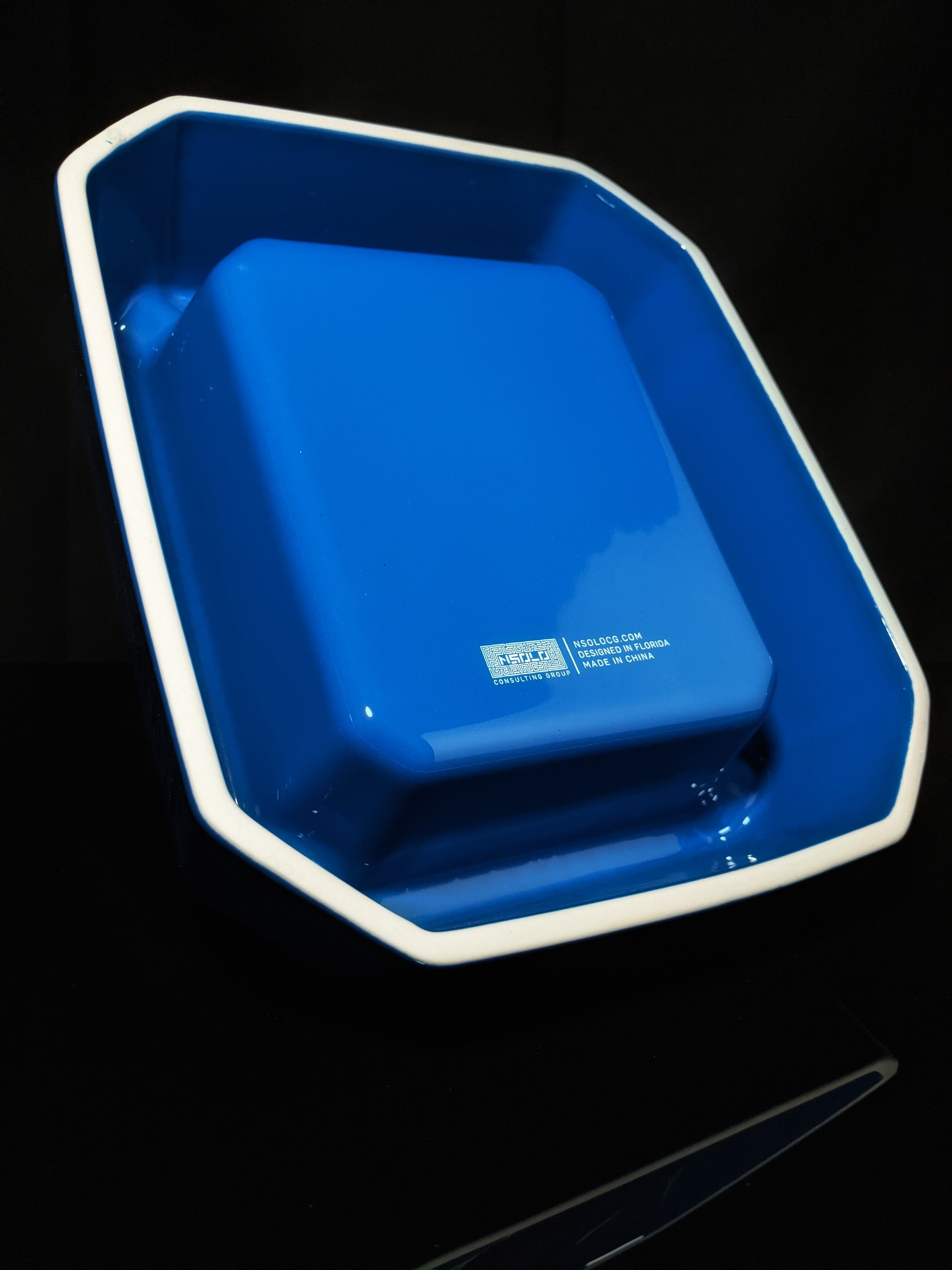 Drew Estates Undercrown Blue  Ceramic Ashtray 10" L x 8.5" W x 2.75" H NIB
