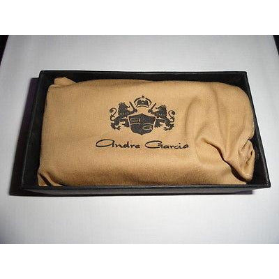 Andre Garcia Horn Top in Black Horizontal leather cigar in original box
