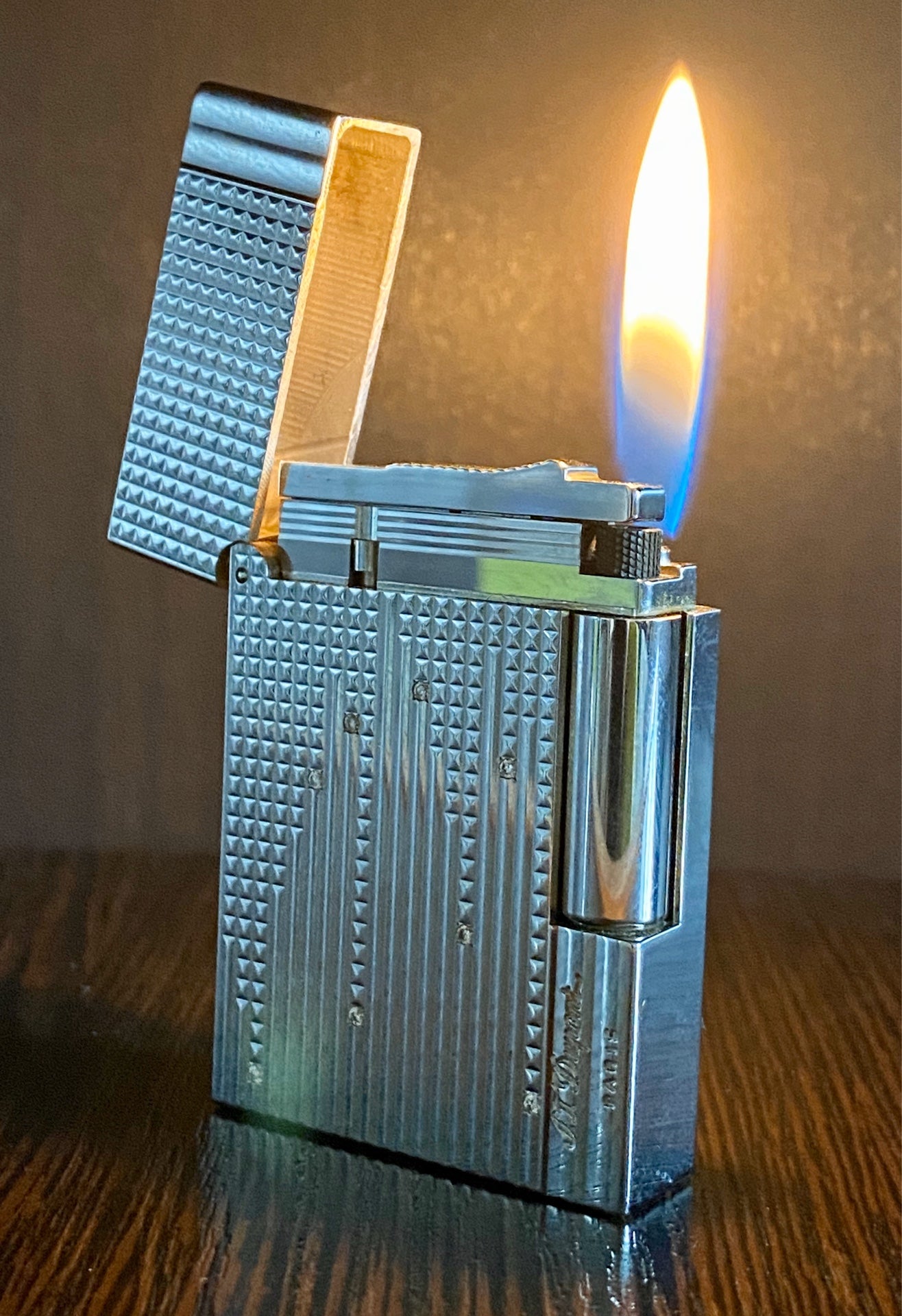 ST Dupont Gatsby Diamond Lighter