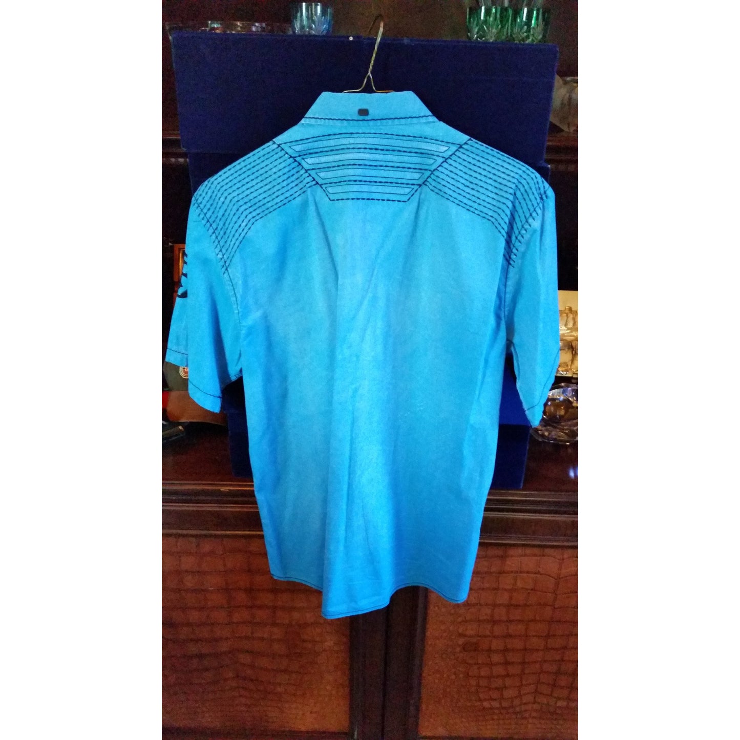 Roar Light Blue Short Sleeve Medium-sized Shirt