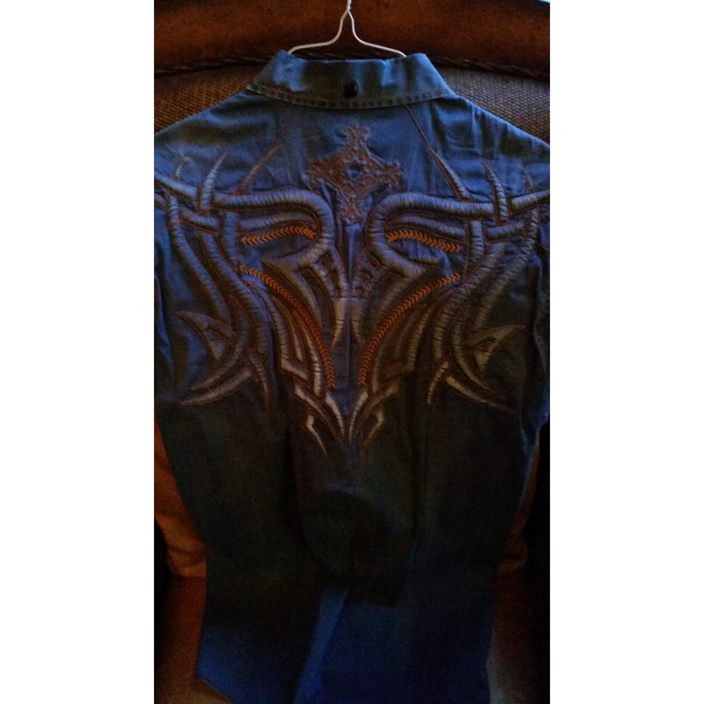 Roar Medium-sized Preowned Shirt